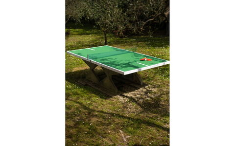 Collina dei Fiori: Fabriek, Sportuitrusting, Rechthoek, Tafel, Hout, Boom, Helling, Gras, Plantendiversiteit, Netto