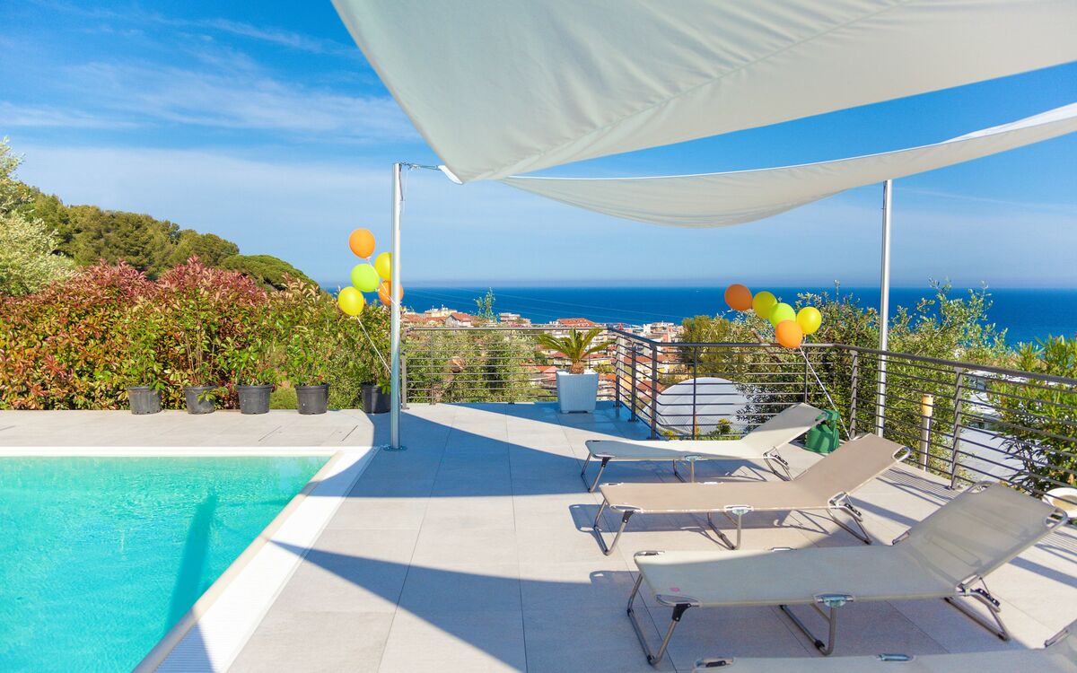 Villa Il Poggiolo Apartments - Diano Marina
