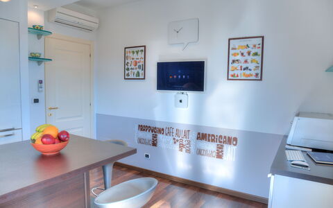 Villa Il Poggiolo - Diano Marina: Kamer, Eigendom, Gebouw, Meubilair, Huis, Interieur Ontwerp, Onroerend Goed, Keuken, Huis, Appartement