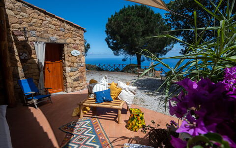 Terre Di Bea Cottage By The Sea Cefalu': Blauw, Eigendom, Huis, Azure, Huis, Majorelle Blue, Lucht, Vakantie, Onroerend Goed, Gebouw