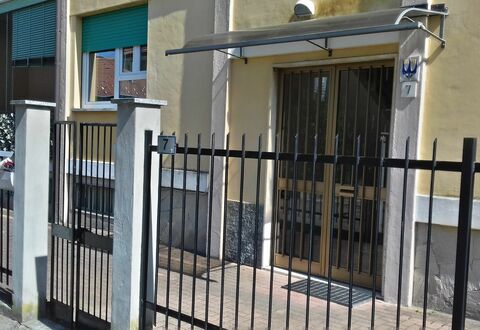 Corallo: Ijzer, Eigendom, Poort, Gebouw, Metaal, Leuning, Buurt, Facade, Balkon, Architectuur