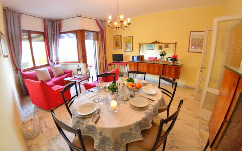 Carnevale: Kamer, Eigendom, Eetkamer, Meubilair, Interieur Ontwerp, Gebouw, Tafel, Huis, Onroerend Goed, Huis