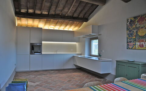 Podere Palazzo: Kamer, Eigendom, Gebouw, Meubilair, Interieur Ontwerp, Huis, Verdieping, Plafond, Architectuur, Onroerend Goed