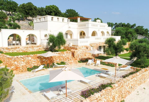 La Residenza - Corte Dei Messapi: Eigendom, Gebouw, Huis, Onroerend Goed, Landgoed, Villa, Zwembad, Herenhuis, Toevlucht, Architectuur