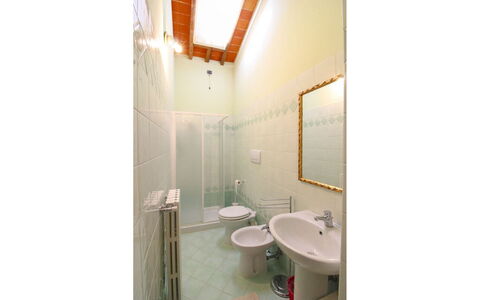 Galleria di Brolio: Flooring, Verdieping, Interieur Ontwerp, Plafond, Tegel, Loodgieterswerkinrichting, Badkamer, Loodgieter, Lichte Inrichting
