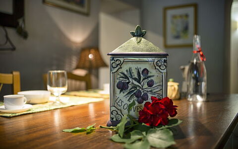 Villa Magnolia: Kamer, Bloem, Tafel, Stilleven, Fabriek, Fotografie Van Het Stilleven, Bloemdessin, Interieur Ontwerp, Meubilair, Huis