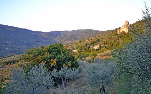 Villa Santa Maria: Natuurlijk Landschap, Wildernis, Boom, Berg, Lucht, Blad, Heuvel, Biome, Dicht Struikgewas, Plantengemeenschap