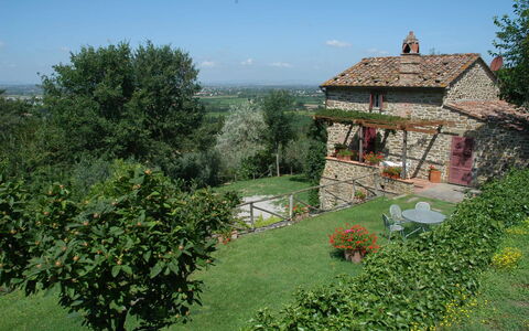 Villa Oleandro: Eigendom, Verblijf, Natuurlijk Landschap, Huis, Boerderij, Tuin, Plantkunde, Gebouw, Landelijk Gebied, Fabriek