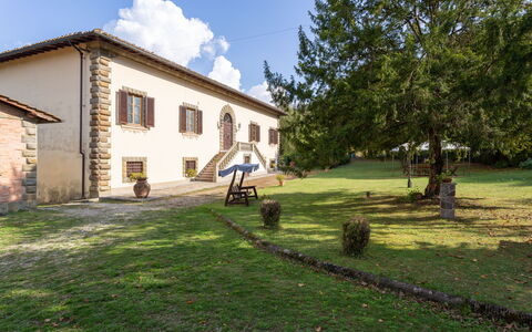 Villa Francesca: Eigendom, Huis, Huis, Gebouw, Onroerend Goed, Landgoed, Gras, Land Lot, Verblijf, Gazon