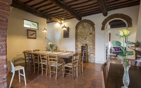 Villa Le Caggia: Gebouw, Eigendom, Kamer, Interieur Ontwerp, Meubilair, Verdieping, Huis, Tafel, Landgoed, Onroerend Goed