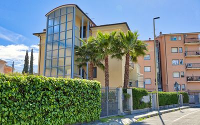 Apartment Zero - Diano Marina: Woongebied, Eigendom, Gebouw, Architectuur, Grootstedelijk Gebied, Onroerend Goed, Gemengd Gebruik, Buurt, Dag, Condominium