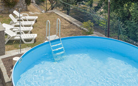Villa Pia Con Piscina a Recco: Zwembad, Water, Eigendom, Vrije Tijd, Onroerend Goed, Huis, Vakantie, Jacuzzi, Rechthoek, Samengesteld Materiaal