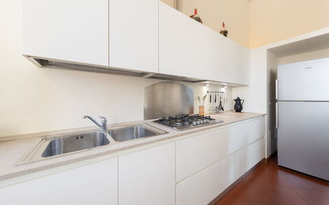 Ca' Marcello: Gootsteen, Kraan, Cabinetry, Countertop, Wastafel, Keuken, Toestel Van De Keuken, Loodgieterswerkinrichting, Fornuis, Interieur Ontwerp