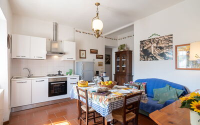 Sandra: Kamer, Eigendom, Meubilair, Interieur Ontwerp, Gebouw, Keuken, Verdieping, Plafond, Onroerend Goed, Huis