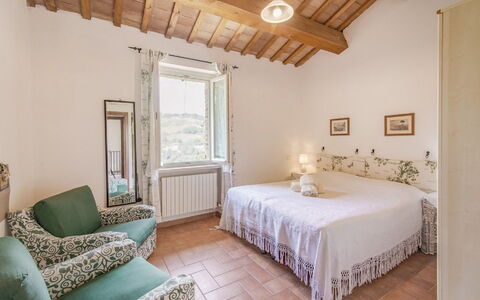 Ca Maggetti: Slaapkamer, Meubilair, Eigendom, Kamer, Bed, Interieur Ontwerp, Laken, Plafond, Bed Frame, Muur