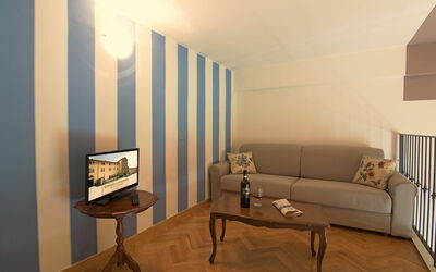 Appartamento 13 Moscato: Kamer, Interieur Ontwerp, Meubilair, Eigendom, Muur, Verdieping, Woonkamer, Huis, Gebouw, Architectuur