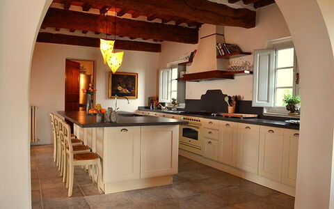 Luna Di Cortona: Eigendom, Countertop, Kamer, Keuken, Meubilair, Gebouw, Huis, Cabinetry, Interieur Ontwerp, Verdieping