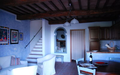 agriturismo-cabbiavoli-chianti-multiproperty-fienile-arancione-susino-living-room