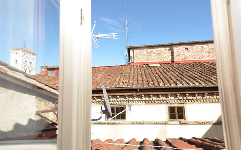 San Michele: Venster, Dak, Daylighting, Kamer, Huis, Lucht, Gebouw, Architectuur, Onroerend Goed, Huis