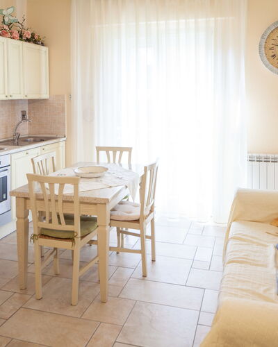 Evelyn Apartment - Diano Marina: Eigendom, Kamer, Meubilair, Interieur Ontwerp, Gebouw, Verdieping, Muur, Woonkamer, Huis, Onroerend Goed