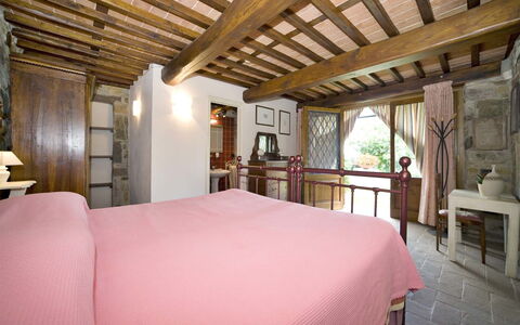 Al Mennucci: Slaapkamer, Kamer, Eigendom, Meubilair, Bed, Gebouw, Interieur Ontwerp, Suite, Laken, Plafond