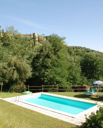 Magrini: Zwembad, Eigendom, Huis, Onroerend Goed, Landgoed, Gebouw, Vrije Tijd, Villa, Gras, Boom