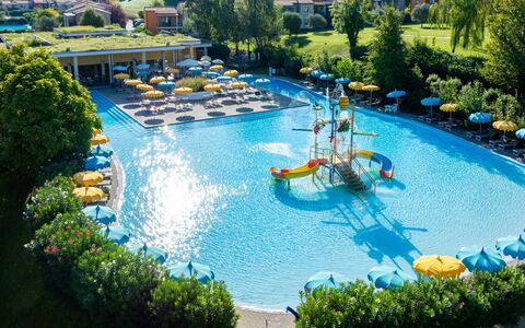 Peschiera del Garda 652: Zwembad, Recreatie, Toevlucht, Vrije Tijd, Waterpark, Vakantie, Hotel, Badplaats, Eco Hotel