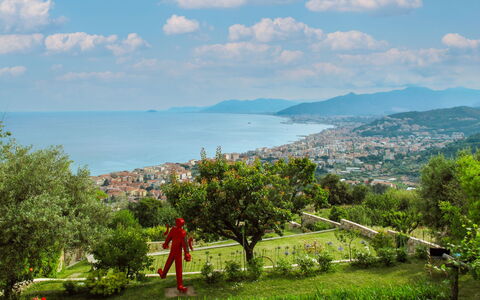 Pietra Ligure 612: Wolk, Lucht, Fabriek, Water, Plantengemeenschap, Groen, Azure, Natuurlijk Landschap, Land Lot, Berg