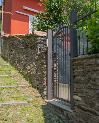Casa Bel Sit: Muur, Stenen Muur, Eigendom, Ijzer, Metselwerk, Hek, Huis, Boom, Landschap, Leuning