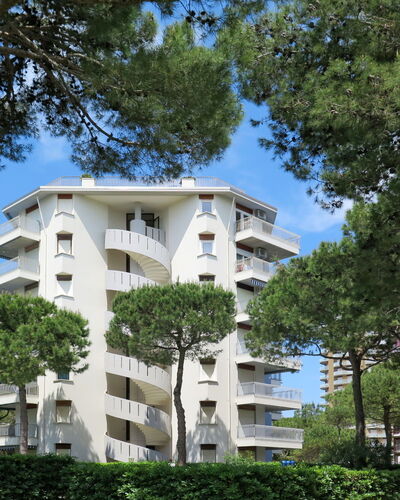 Lignano Sabbiadoro 643: Eigendom, Huis, Woongebied, Gebouw, Architectuur, Huis, Onroerend Goed, Condominium, Appartement, Boom