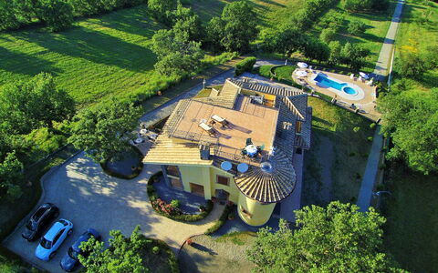 I Gigli di Montefiascone: Luchtfotografie, Vogelperspectief, Natuurlijk Landschap, Landgoed, Landschap, Architectuur, Fotografie, Herenhuis, Gebouw, Landelijk Gebied