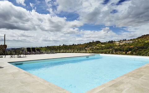 Villa Cincinelli: Zwembad, Eigendom, Lucht, Vrije Tijd, Azure, Onroerend Goed, Vakantie, Huis, Gebouw, Landgoed