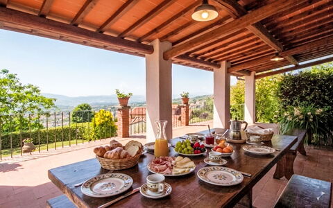 Podere Berrettino: Meubilair, Stoel, Eco Hotel, Boerderij, Tuin, Bloempot, Keuken En Eettafel, Toevlucht, Landgoed, Patio