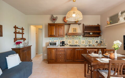 Calanchi Apartments: Meubilair, Interieur Ontwerp, Hout, Flooring, Cabinetry, Plafond, Verdieping, Kamer, Verlichting, Keuken