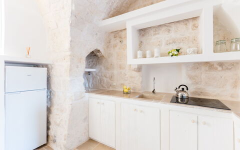 Vista Mare Da Zio Piero: Eigendom, Kamer, Meubilair, Keuken, Interieur Ontwerp, Gebouw, Huis, Cabinetry, Verdieping, Onroerend Goed