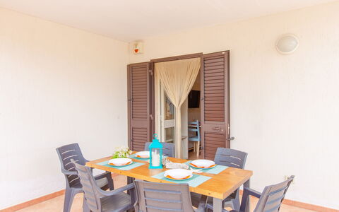 Villa Mezzaluna: Kamer, Eigendom, Onroerend Goed, Eetkamer, Gebouw, Meubilair, Tafel, Huis, Interieur Ontwerp, Verdieping