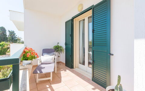 Appartamento Panorama Sul Mare: Eigendom, Huis, Gebouw, Onroerend Goed, Kamer, Huis, Appartement, Interieur Ontwerp, Architectuur, Woongebied