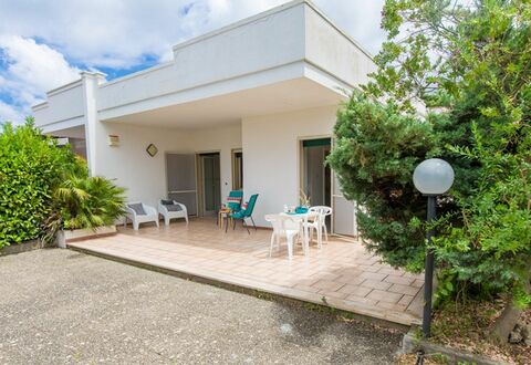 Villa Nettuno: Eigendom, Huis, Onroerend Goed, Gebouw, Huis, Architectuur, Kamer, Villa, Woongebied, Facade