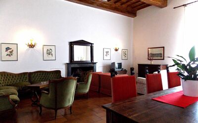 Senni 2: Kamer, Eigendom, Gebouw, Interieur Ontwerp, Woonkamer, Meubilair, Plafond, Huis, Verdieping, Onroerend Goed