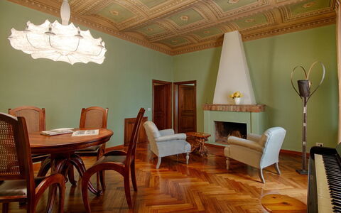 Tenuta Cambiano: Kamer, Eigendom, Meubilair, Interieur Ontwerp, Eetkamer, Verdieping, Gebouw, Hardwood, Houten Vloer, Plafond