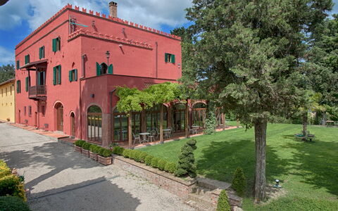 Tenuta Cambiano: Eigendom, Gebouw, Landgoed, Onroerend Goed, Huis, Architectuur, Villa, Boom, Land Lot, Hacienda