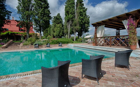 Tenuta Cambiano: Eigendom, Zwembad, Onroerend Goed, Vrije Tijd, Backyard, Huis, Huis, Landgoed, Gebouw, Water