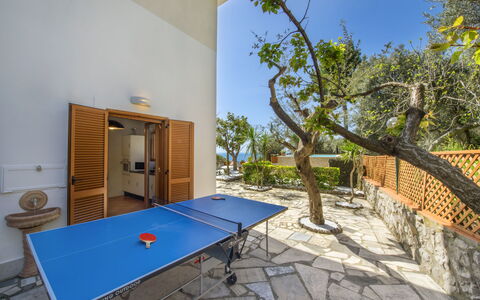 Villa Nerano: Eigendom, Kamer, Gebouw, Huis, Onroerend Goed, Villa, Boom, Appartement, Interieur Ontwerp, Vakantie