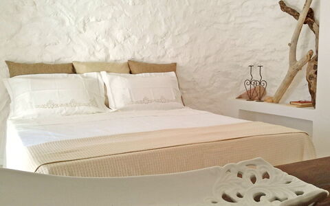 Villa Giunone: Product, Kamer, Eigendom, Bed, Textiel, Interieur Ontwerp, Muur, Bedding, Linens, Slaapkamer