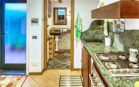 Mario - Levanto: Groen, Kamer, Interieur Ontwerp, Deur, Verdieping, Home Deur, Gasfornuis, Fornuis, Huis