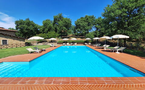 Agriturismo L'incrociata: Zwembad, Toevlucht, Eco Hotel, Hacienda, Landgoed, Hotel, Schaduw, Villa, Buitenmeubels, Landscaping
