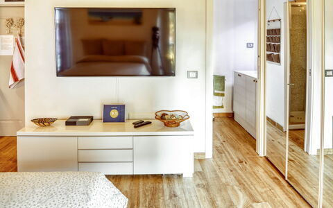 Studio Fede - Levanto: Cabinetry, Hout, Countertop, Interieur Ontwerp, Verdieping, Flooring, Muur, Beige, Comfort, Keuken