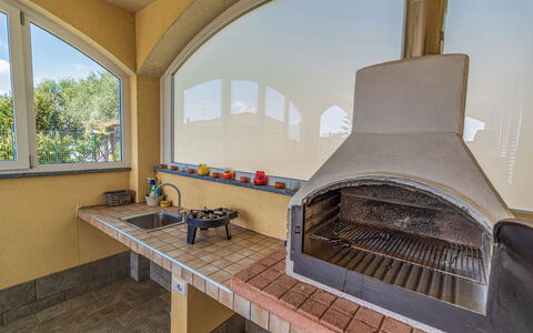 Villa Mimosa - Diano Marina: Eigendom, Gebouw, Venster, Huis, Hout, Interieur Ontwerp, Flooring, Verdieping, Woonkamer, Onroerend Goed