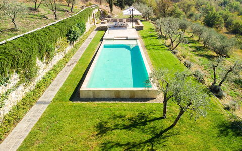 Villa Dorothea: Water, Fabriek, Watervoorraden, Natuur, Natuurlijk Landschap, Boom, Land Lot, Gras, Zwembad, Waterloop