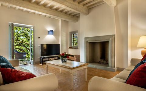 Villa Lucarella: Meubilair, Interieur Ontwerp, Muur, Flooring, Hout, Plafond, Kamer, Huis, Verdieping, Woonkamer
